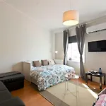 Cozy Sunny Flats By Hostwise شقة بورتو