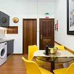 Cozy Sunny Flats By Hostwise *