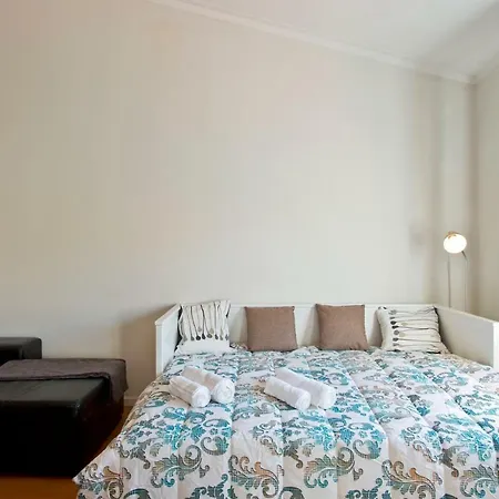 Cozy Sunny Flats By Hostwise *