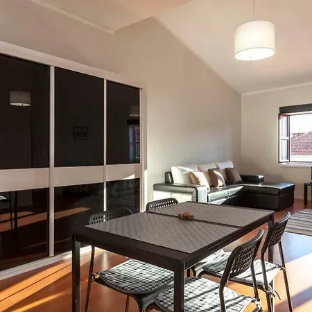 Cozy Sunny Flats By Hostwise *