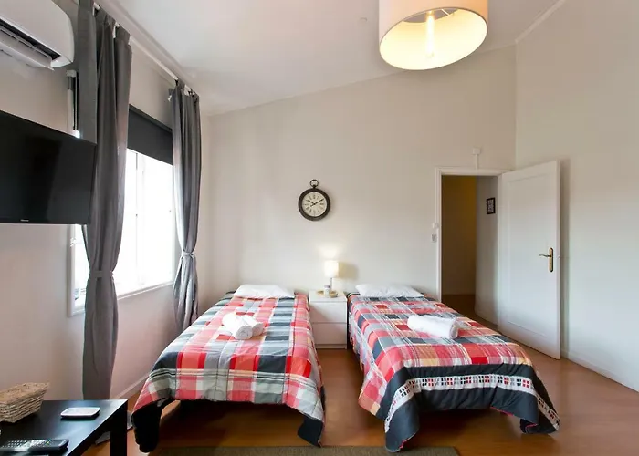 Cozy Sunny Flats By Hostwise *