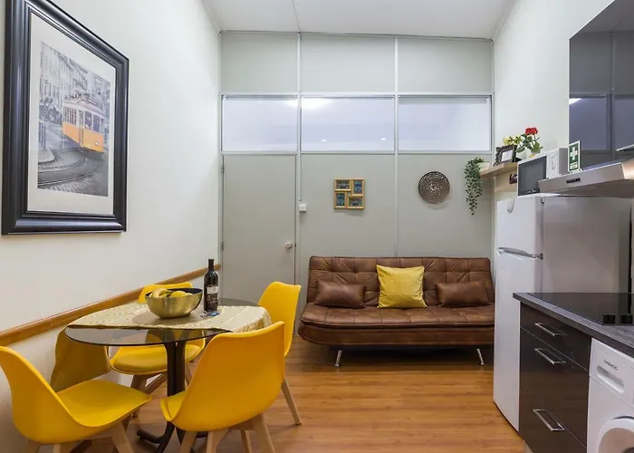 Cozy Sunny Flats By Hostwise