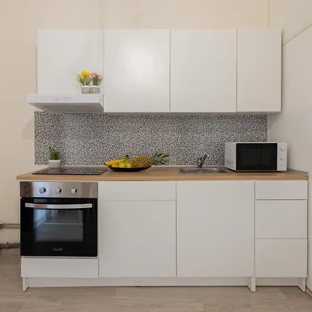 Cozy Sunny Flats By Hostwise Apartment