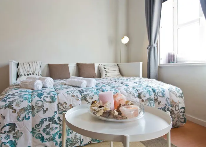 Cozy Sunny Flats By Hostwise *