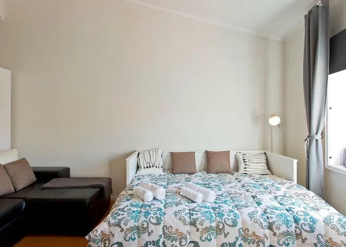 Cozy Sunny Flats By Hostwise *