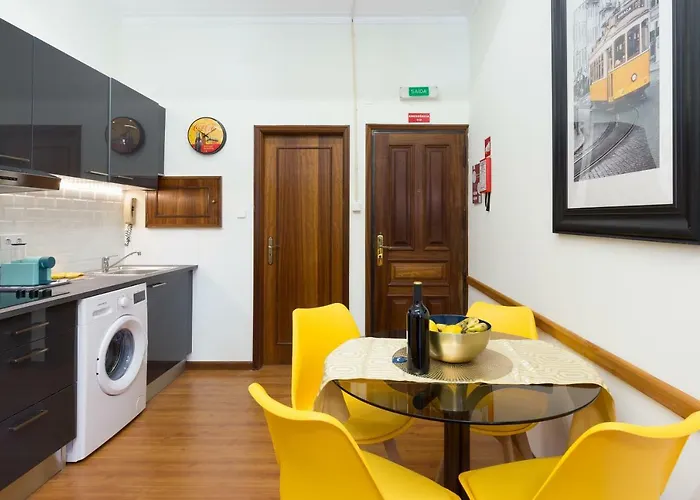 Cozy Sunny Flats By Hostwise *