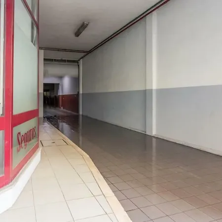 Cozy Sunny Flats By Hostwise